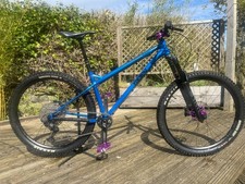 Ragley Blue Pig Medium 27.5