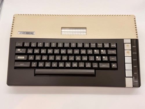 Vintage atari 800xl - 800xl, 8-bit