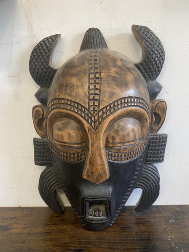 Decorative west african hand - west,