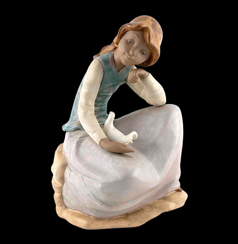 Nao lladro girl with dove - with, dove"