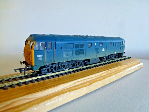 Hornby r2571 class - hornby, br