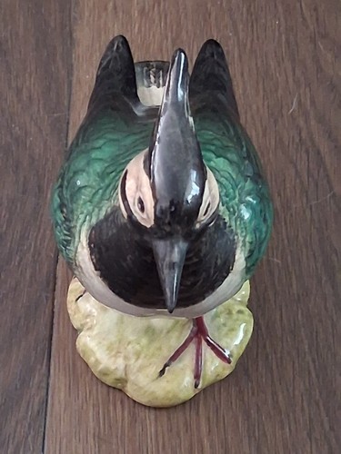 Beswick bird lapwing - beswick, 2418