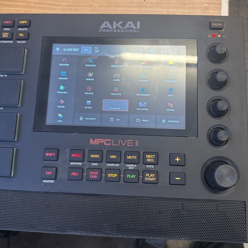 Akai professional mpc live - live, ii