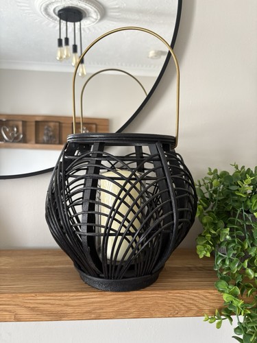 Large black wicker indoor