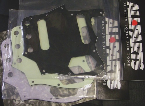 Pickguard scratchplate - /,
