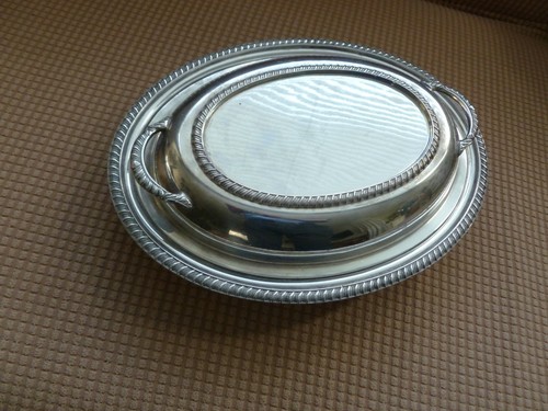 Silver plated entree dish - plated,