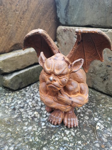 Grumpy cast iron - cast,