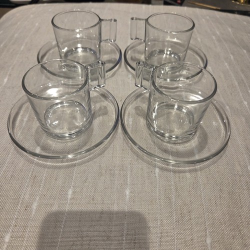 Espresso cups and saucers - ,