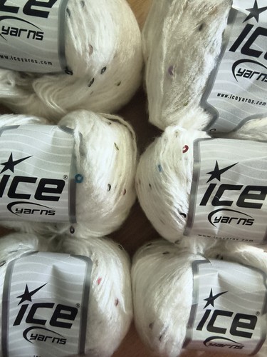 Wool yarn ice - 🧶🤍,