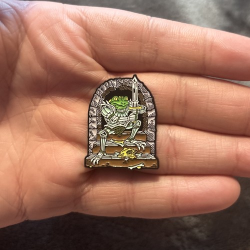 Frog knight medieval holding - frog,
