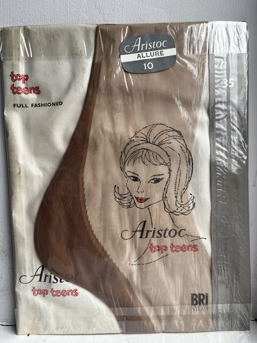 Vintage aristoc top teens - teens, flat
