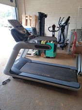 Precor CommercialTreadmill TRM 885 New Style Base LED Console 