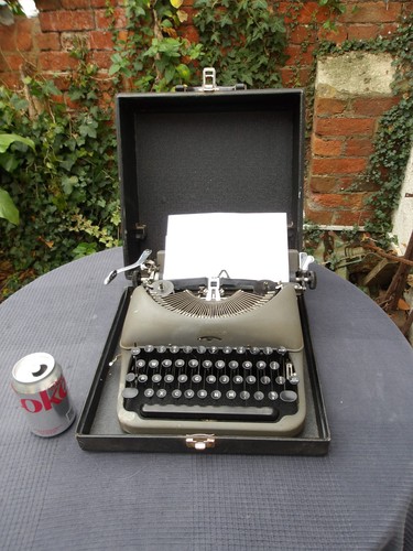 Vintage remington rand deluxe - remington,