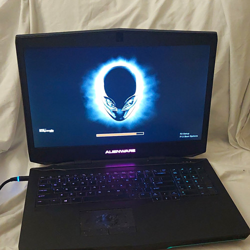 Alienware gaming laptop - alienware,