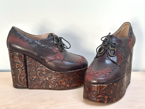 Vivienne westwood leather - vivienne,