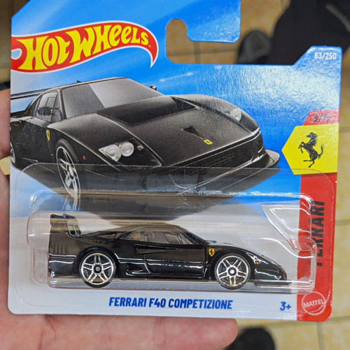 Hot wheels ferrari - hot,