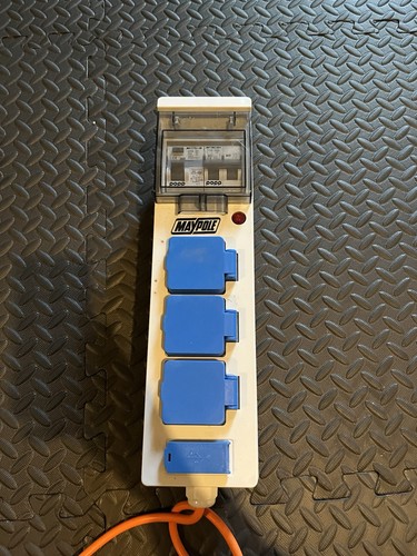 Maypole usb 230v - maypole, 13a