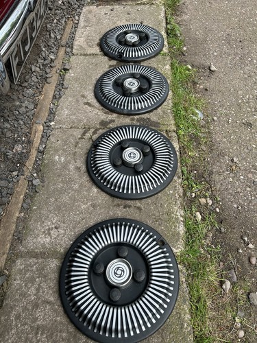 Austin mini 1275 hub caps - austin,