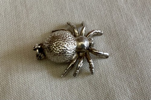 Vintage large opening - vintage, spider