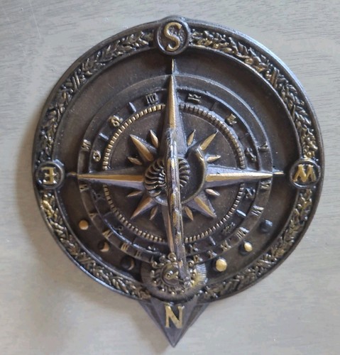 Sundial innovation vintage - by,