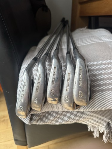 Right handed golf clubs - golf,