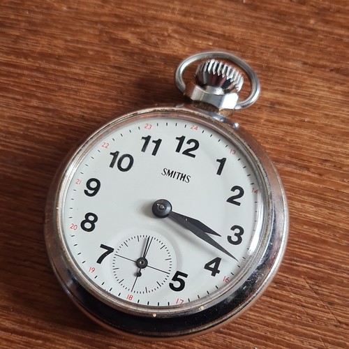 Vintage metal smiths pocket - metal,