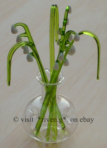 Glass lily the - glass,