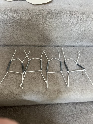 Wire plate hangers - hangers, white