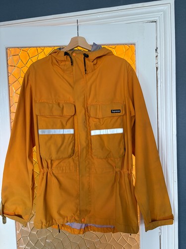 Supreme vis taped - taped, seam