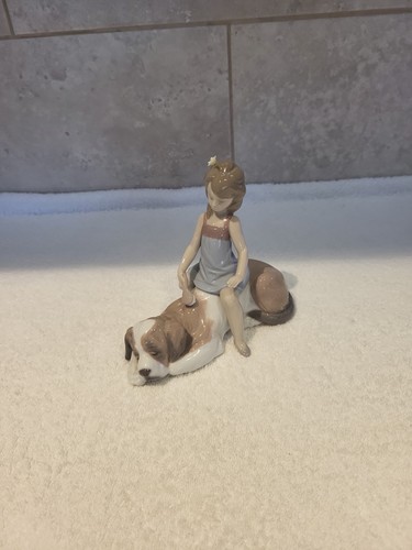 Lladro contented companion - 'contented, companion'