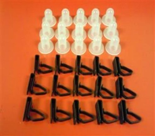 Triumph stag door trim fixing - stag,