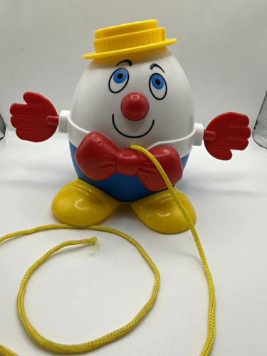 Humpty dumpty egg - egg, pull-along
