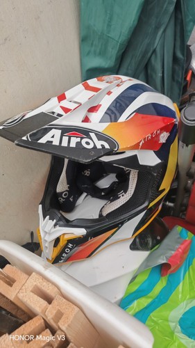 Helmet motorcycle airoh - helmet,