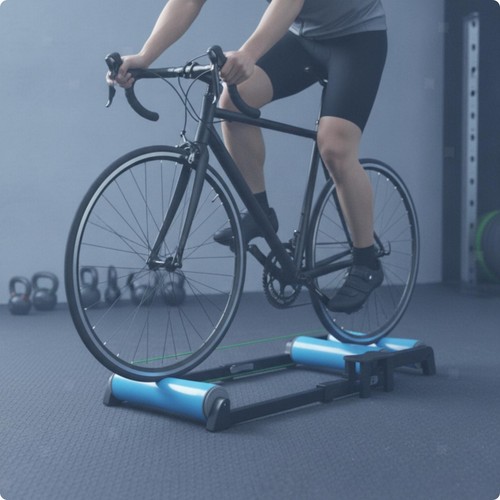 Roller training stand with - roller,
