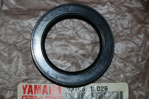 Yamaha rear wheel oil seal