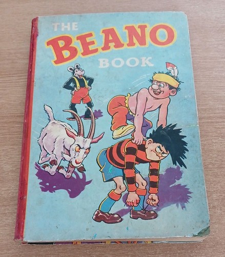The beano book - beano,