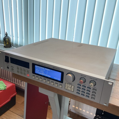 Akai s3000xl sampler led - akai, sampler,