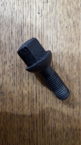 Mercedes w123 wheel nut - wheel,