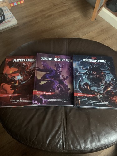 Dungeons and dragons - dragons, books
