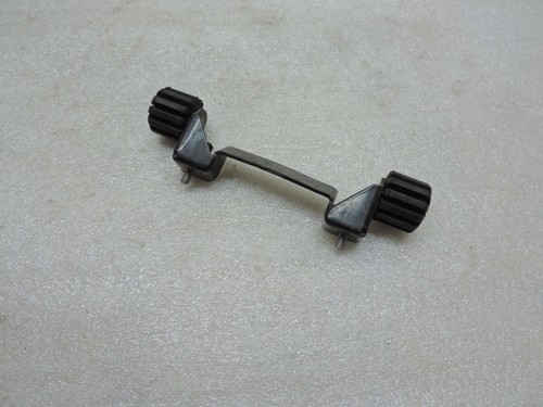 Pair rubber pads tank - of,