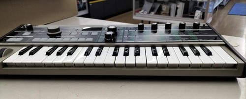 Korg microkorg synthesizer - korg,