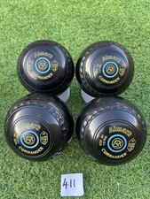 ALMARK COMMANDER LAWN AND INDOOR BOWLS size 0H ,Good Set