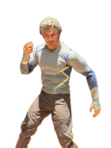 Hot toys quicksilver - toys, marvel