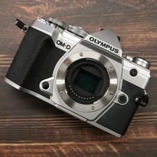 Olympus OM-D E-M5 Mark III Digital Camera Shuttercount 11707 [Excellent+2] #6399