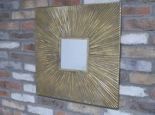 Vintage Style Metal Gold Round