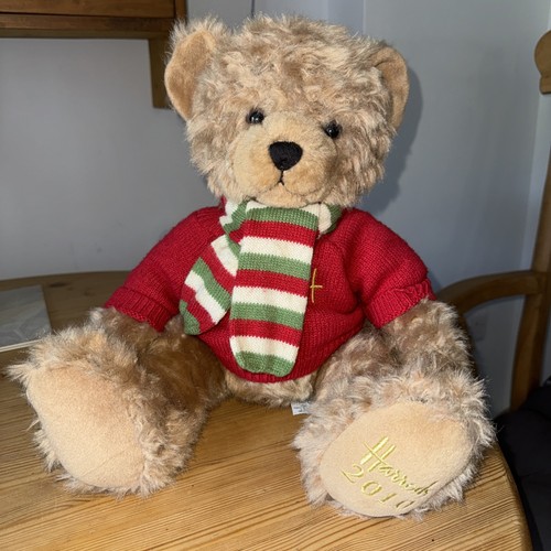 Harrods christmas bear 2010 - harrods,