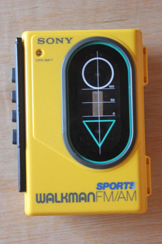 Sony f35 walkman - sony, sports