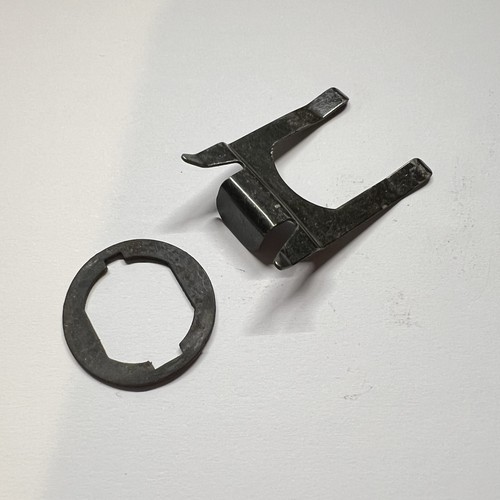 Seat lock clip - seat, honda