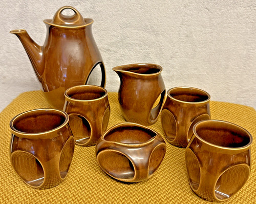 Vintage holkham pottery - holkham,