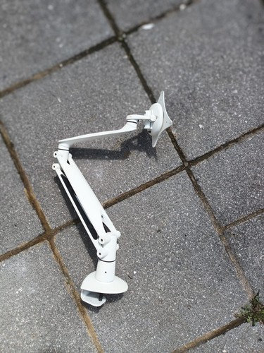 Humanscale monitor arm - monitor,